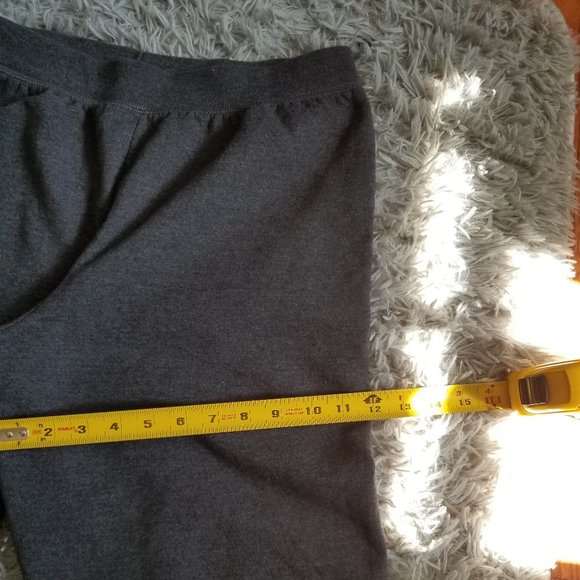 Ladies L Hanes loose fit sweatpants - Picture 5 of 7